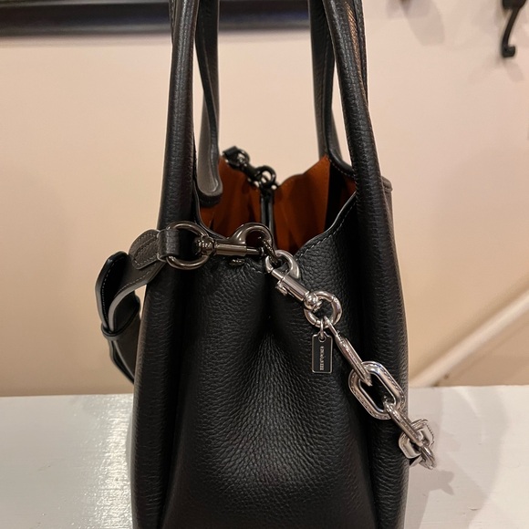 Coach Lana 23 with chain. Black - Picture 3 of 8